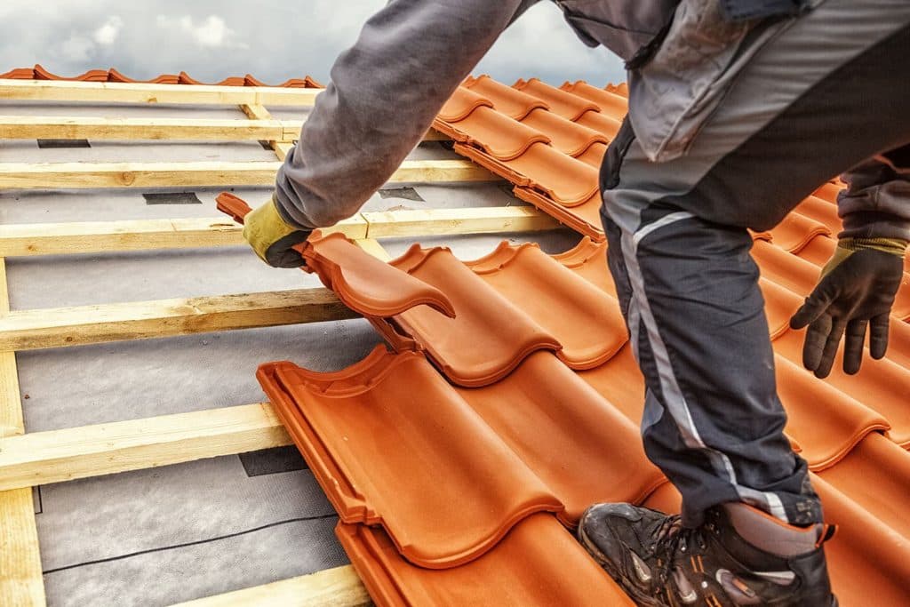 Signs You Might Need Roofing Service in Chandler